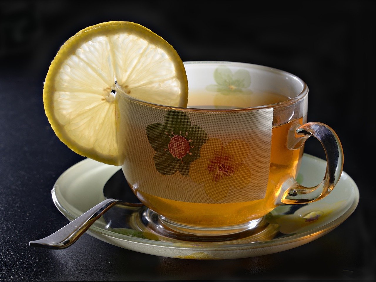 Herbata owocowa – pyszny napój na jesienne wieczory