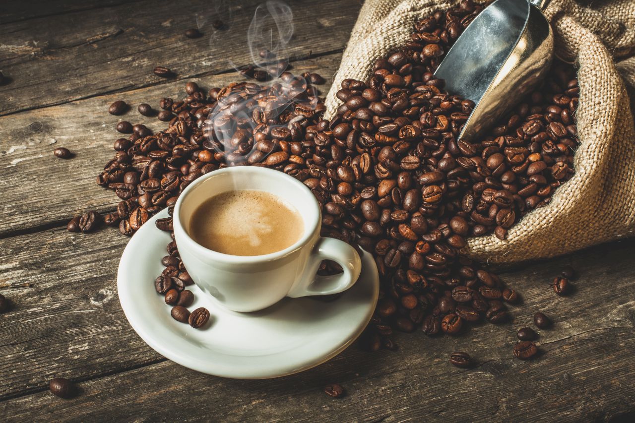 Różnice między kawą mieloną a rozpuszczalną