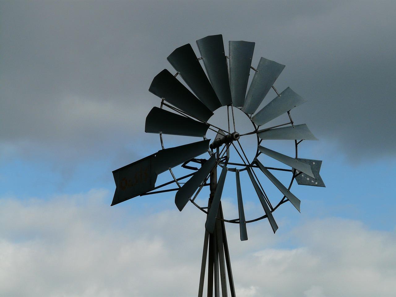 Turbina wiatrowa – czy można ją posiadać na swojej własnej posesji?