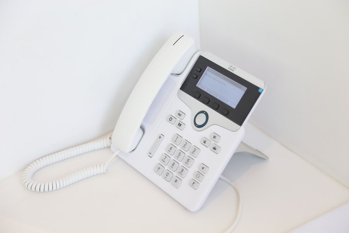 Telefony VoIP – jak działają i dlaczego warto w nie zainwestować?